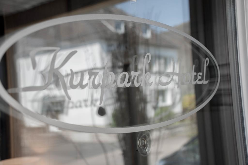 Kurparkhotel-Gemuend ภายนอก รูปภาพ